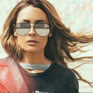 Quay High Key Black and Silver